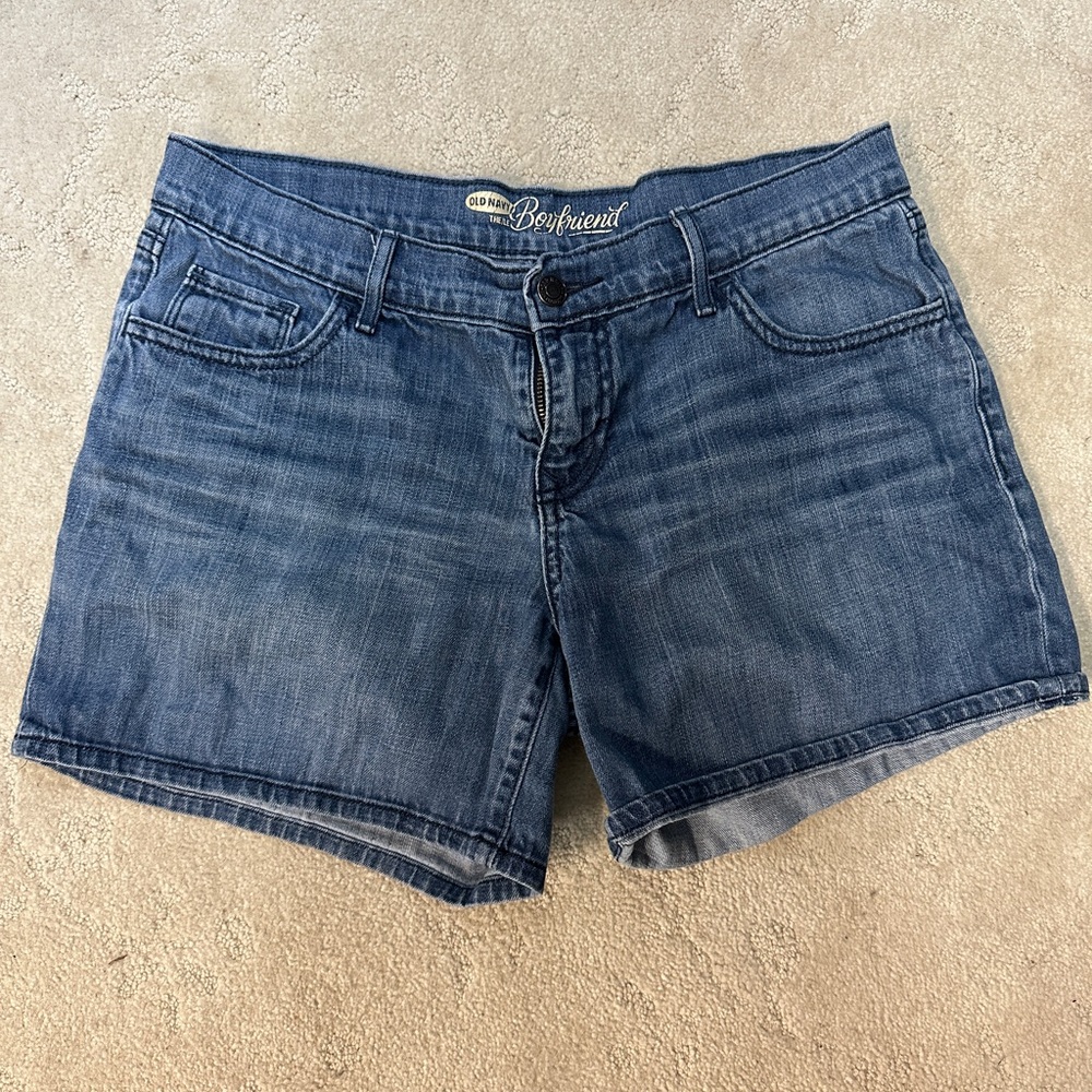 OLD NAVY Boyfriend Mid-Rise Denim Jean Shorts 4 Classic Timeless Flattering